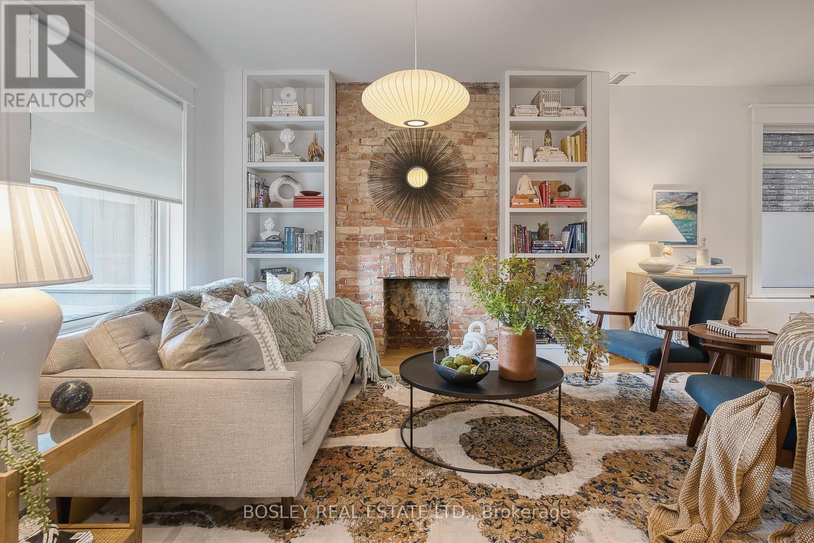 Photo 7 of 10 Herman Avenue, Toronto ON