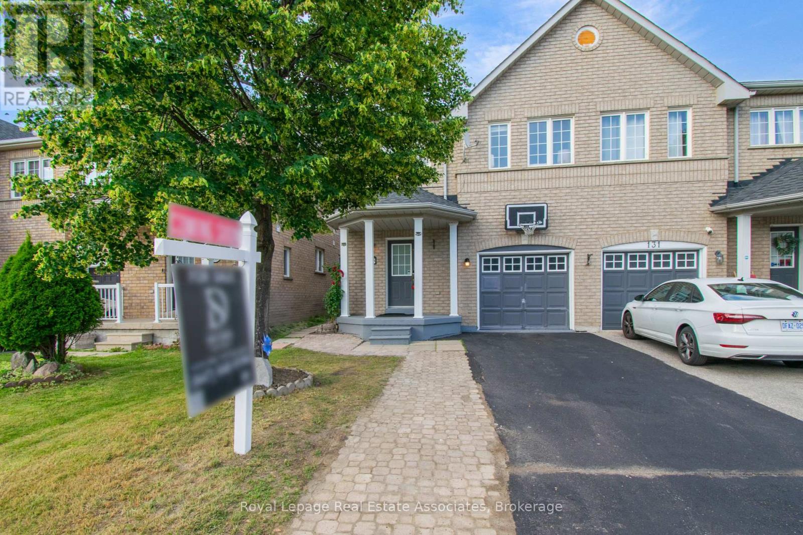 Photo 15 of 133 Sewells Lane, Brampton ON