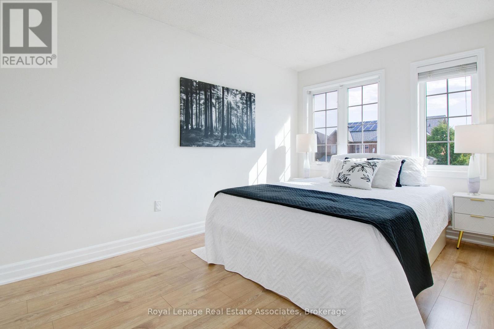 Photo 26 of 133 Sewells Lane, Brampton ON