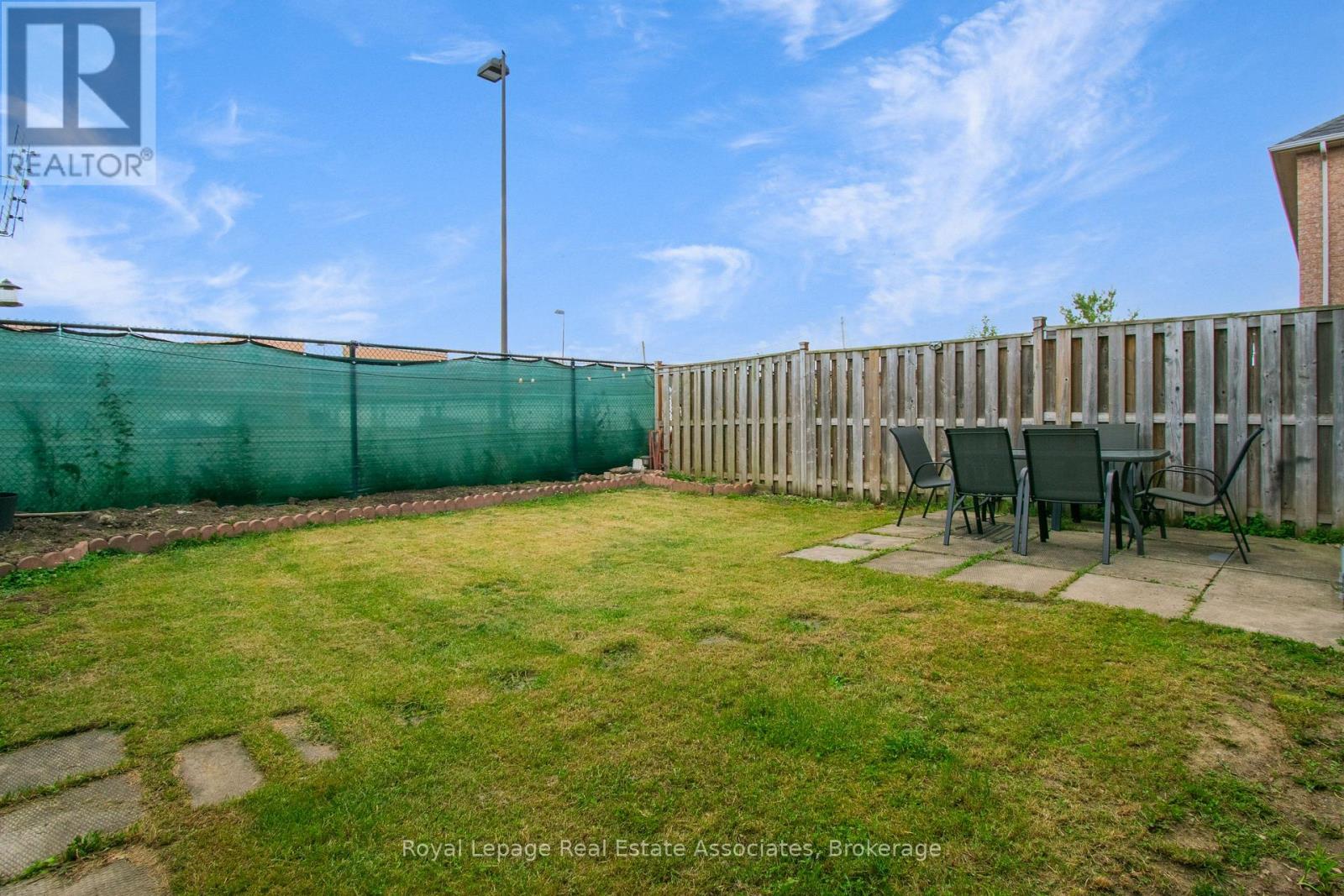 Photo 42 of 133 Sewells Lane, Brampton ON