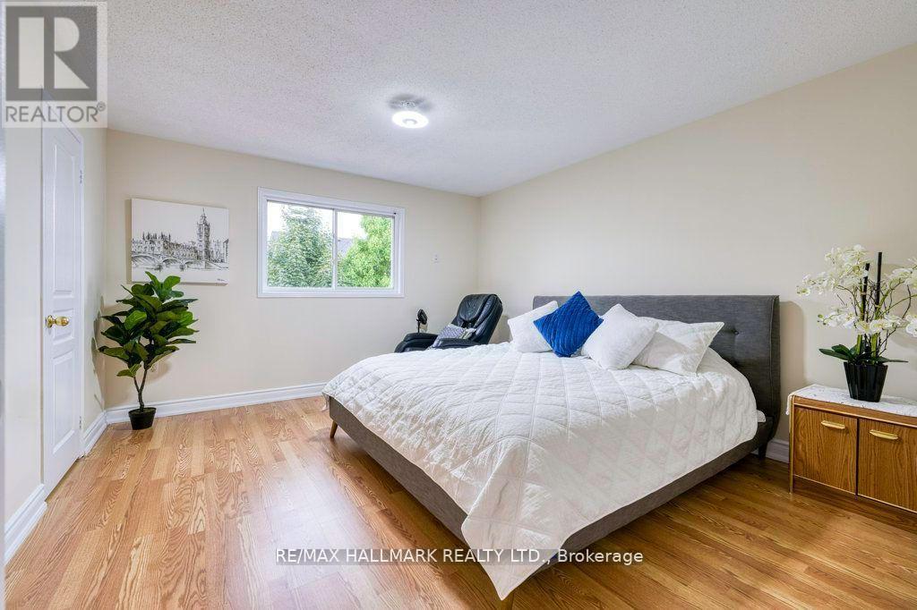 Photo 10 of 5909 Churchill Meadows Boulevard, Mississauga ON
