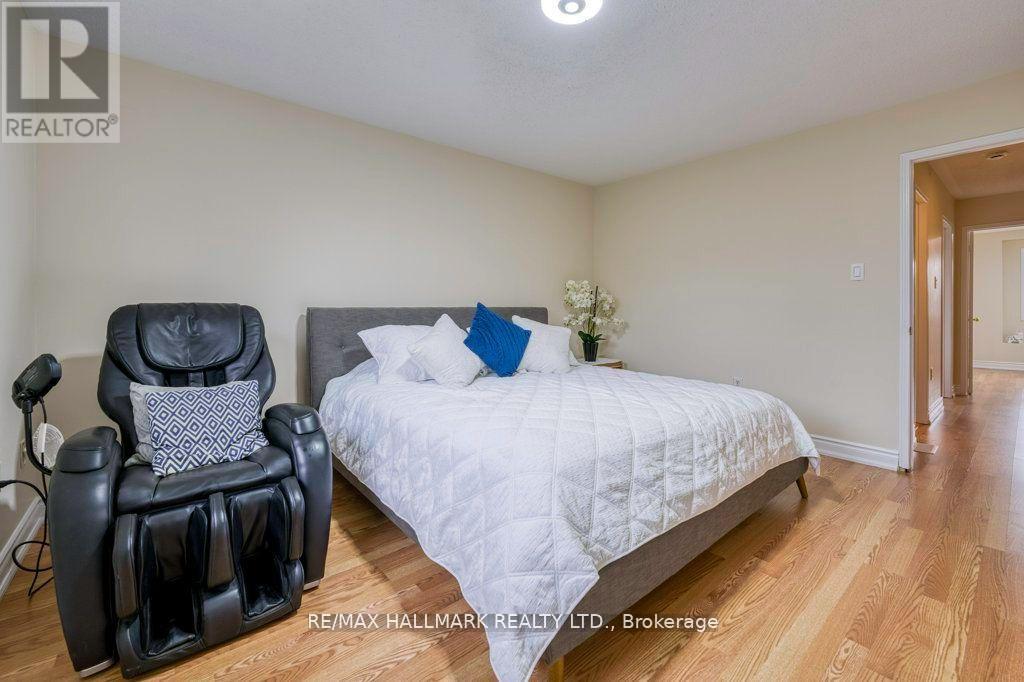 Photo 11 of 5909 Churchill Meadows Boulevard, Mississauga ON