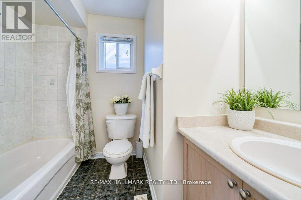 Photo 12 of 5909 Churchill Meadows Boulevard, Mississauga ON