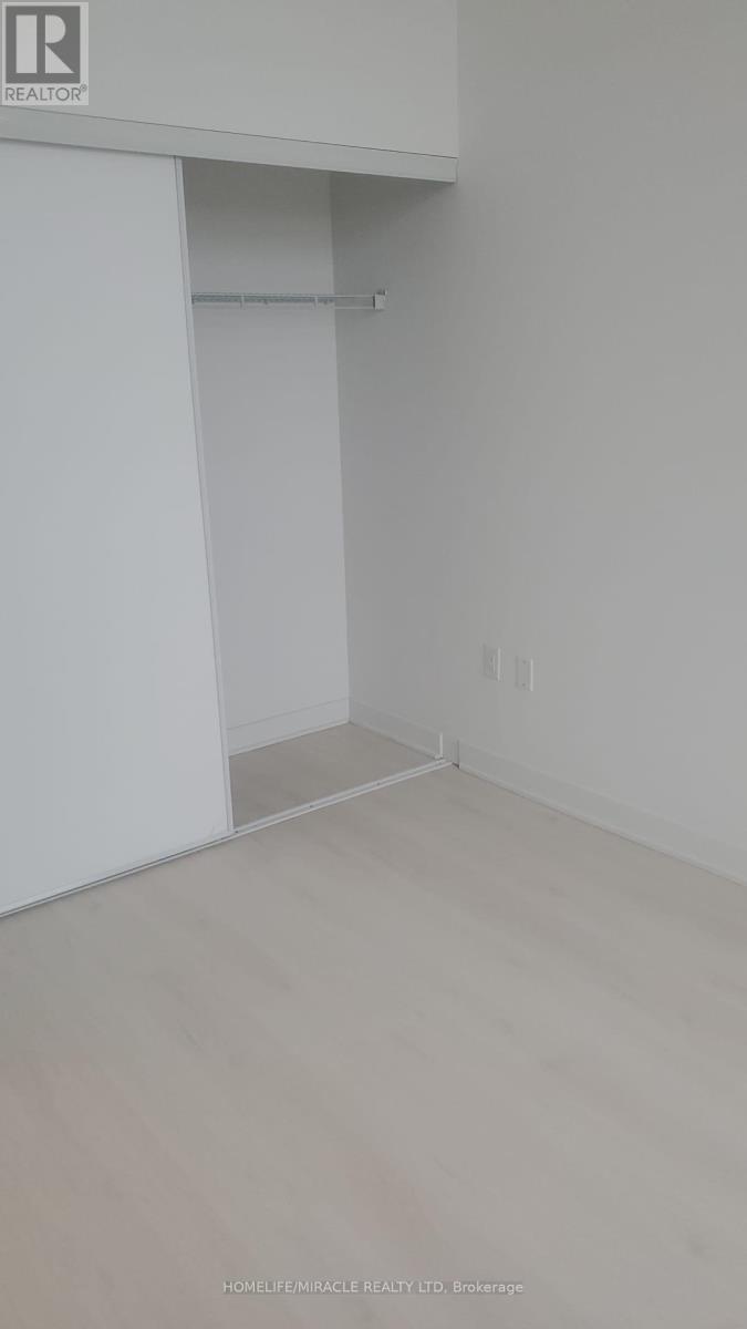 Photo 7 of 508 3900 Confederation Parkway, Mississauga ON