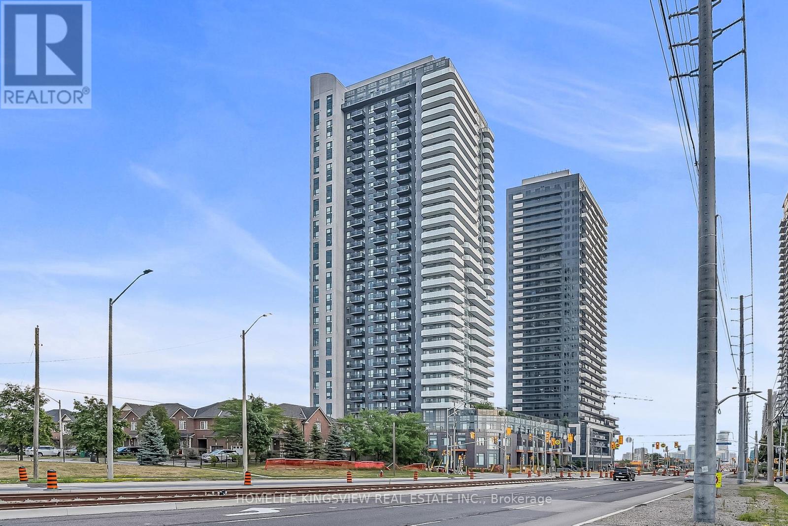 Photo 1 of 2008 8 Nahani Way, Mississauga ON