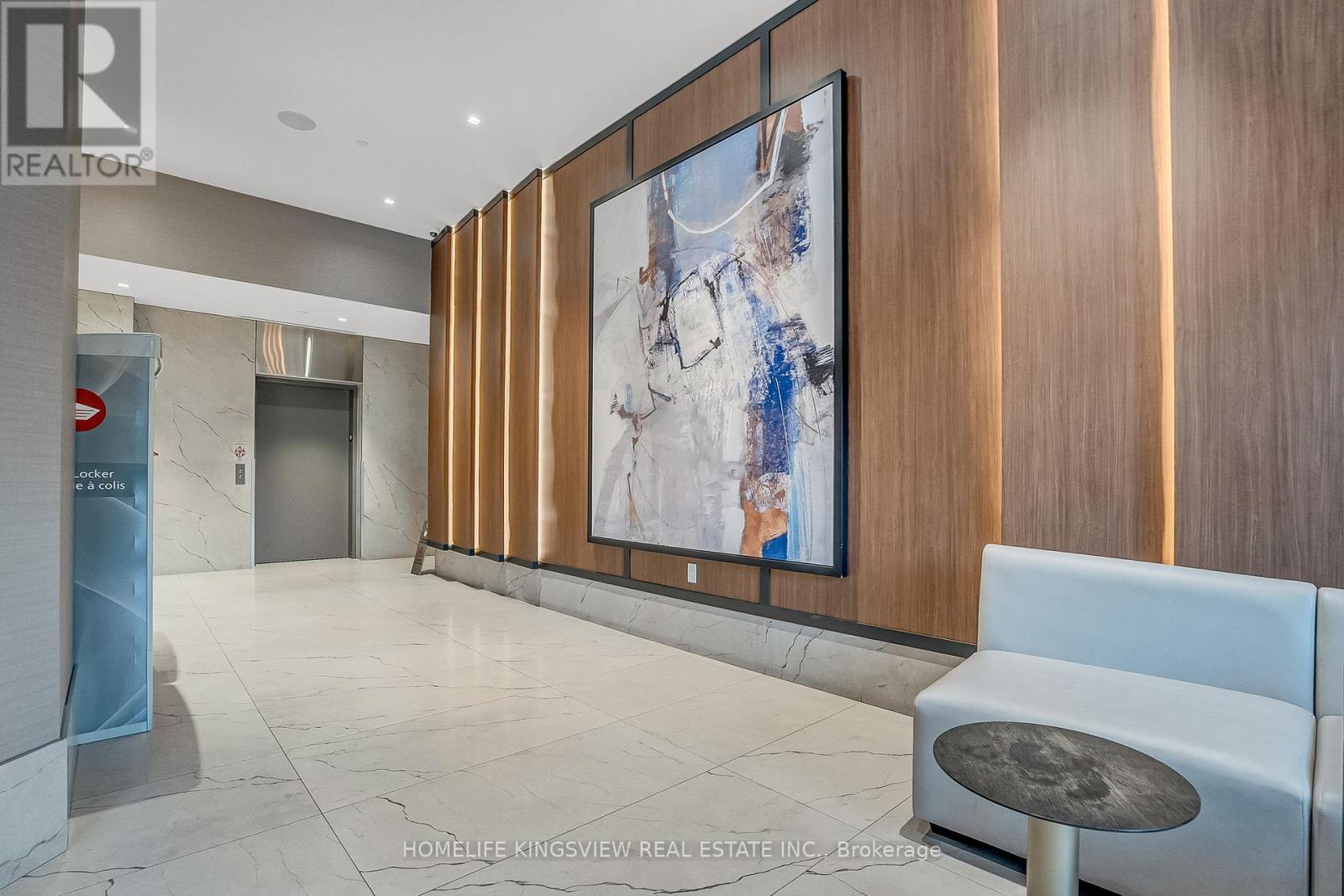 Photo 5 of 2008 8 Nahani Way, Mississauga ON