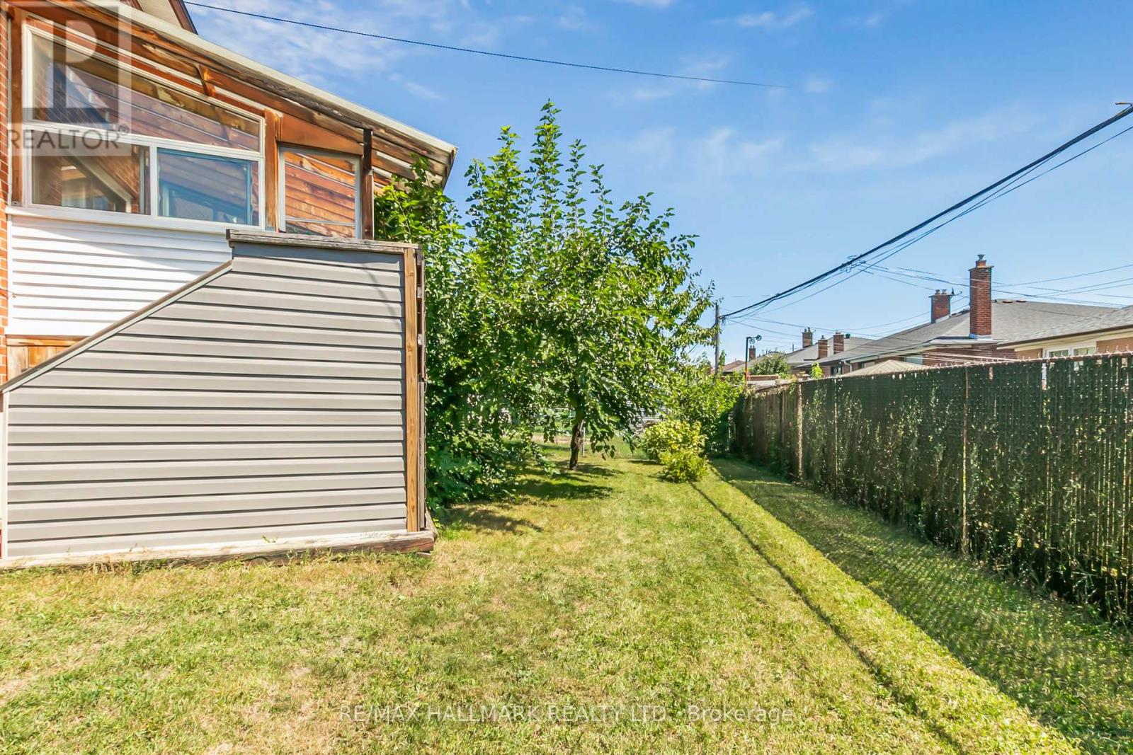 Photo 42 of 13 Fonthill Place, Toronto ON