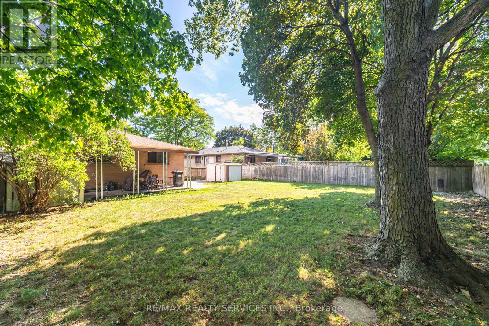 Photo 44 of 57 Esplanade Road, Brampton ON