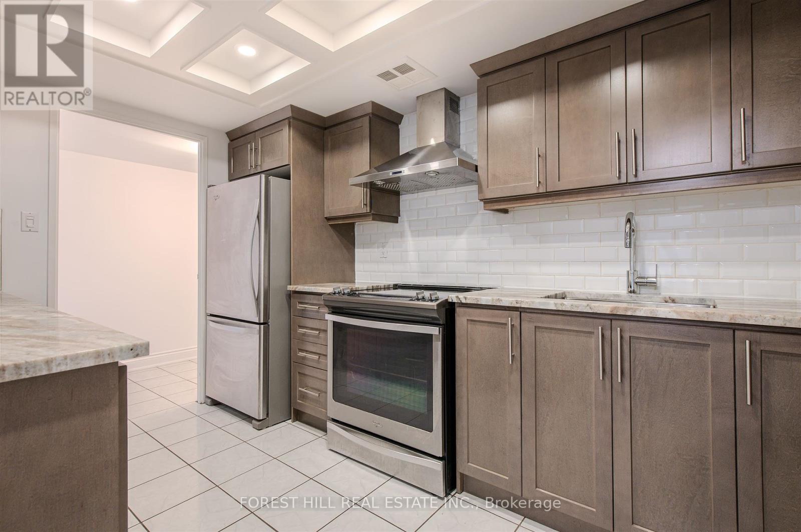Photo 12 of 1102 2045 Lake Shore Boulevard W, Toronto ON