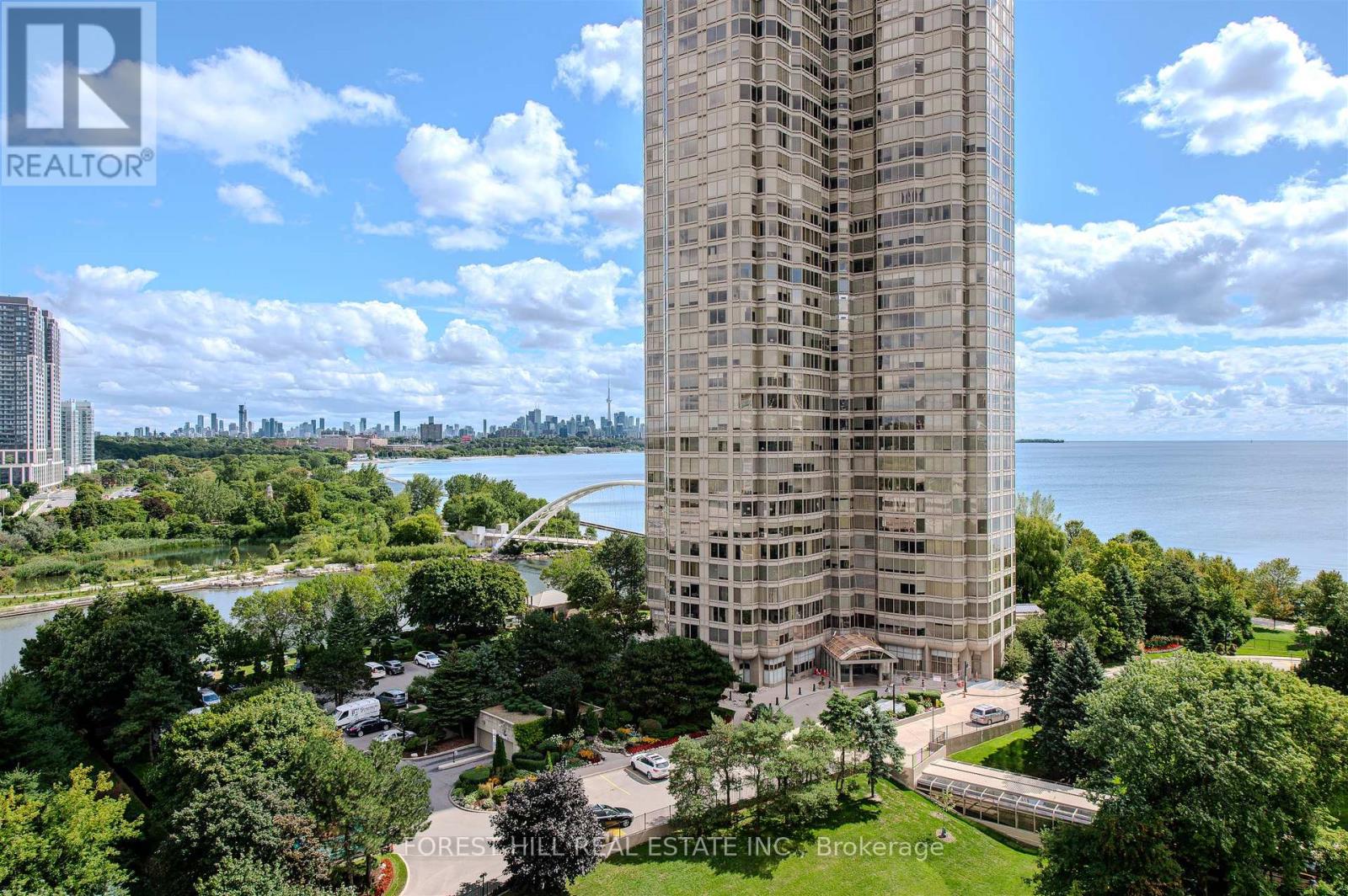 Photo 20 of 1102 2045 Lake Shore Boulevard W, Toronto ON