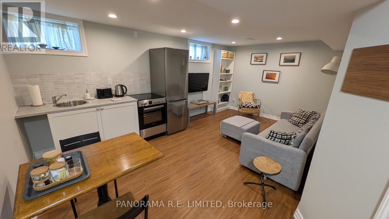 Photo 1 of 1 12 Arkley Crescent, Toronto ON