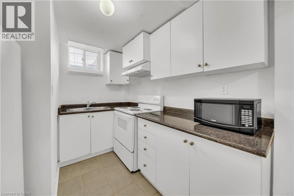 Photo 27 of 562 Orange Walk Crescent, Mississauga ON