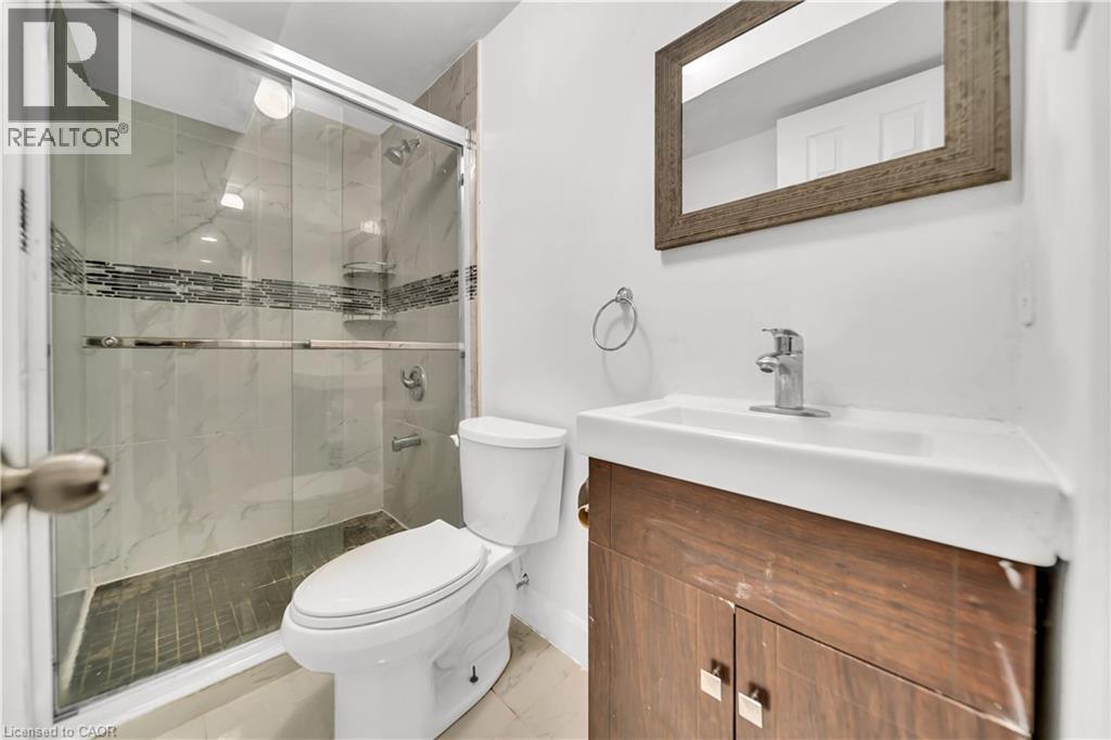 Photo 29 of 562 Orange Walk Crescent, Mississauga ON