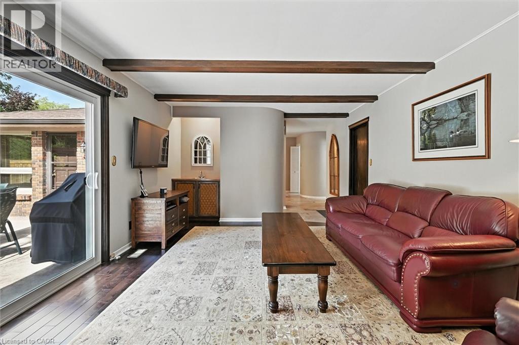 Photo 19 of 2105 Agincourt Crescent, Burlington ON