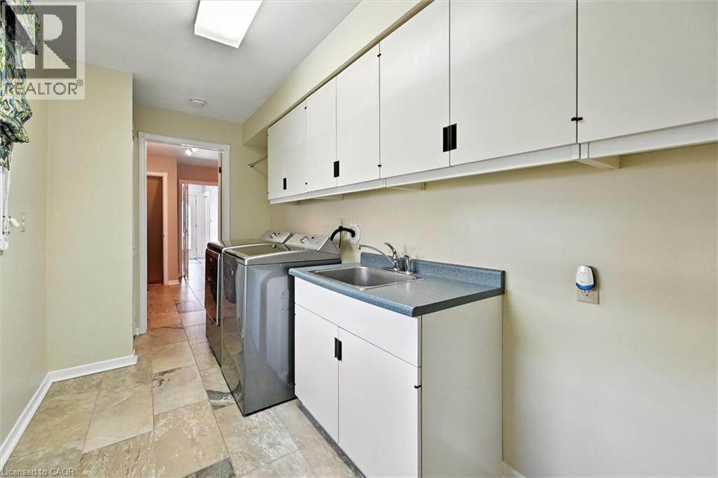 Photo 21 of 2105 Agincourt Crescent, Burlington ON