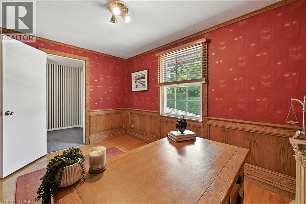 Photo 31 of 2105 Agincourt Crescent, Burlington ON