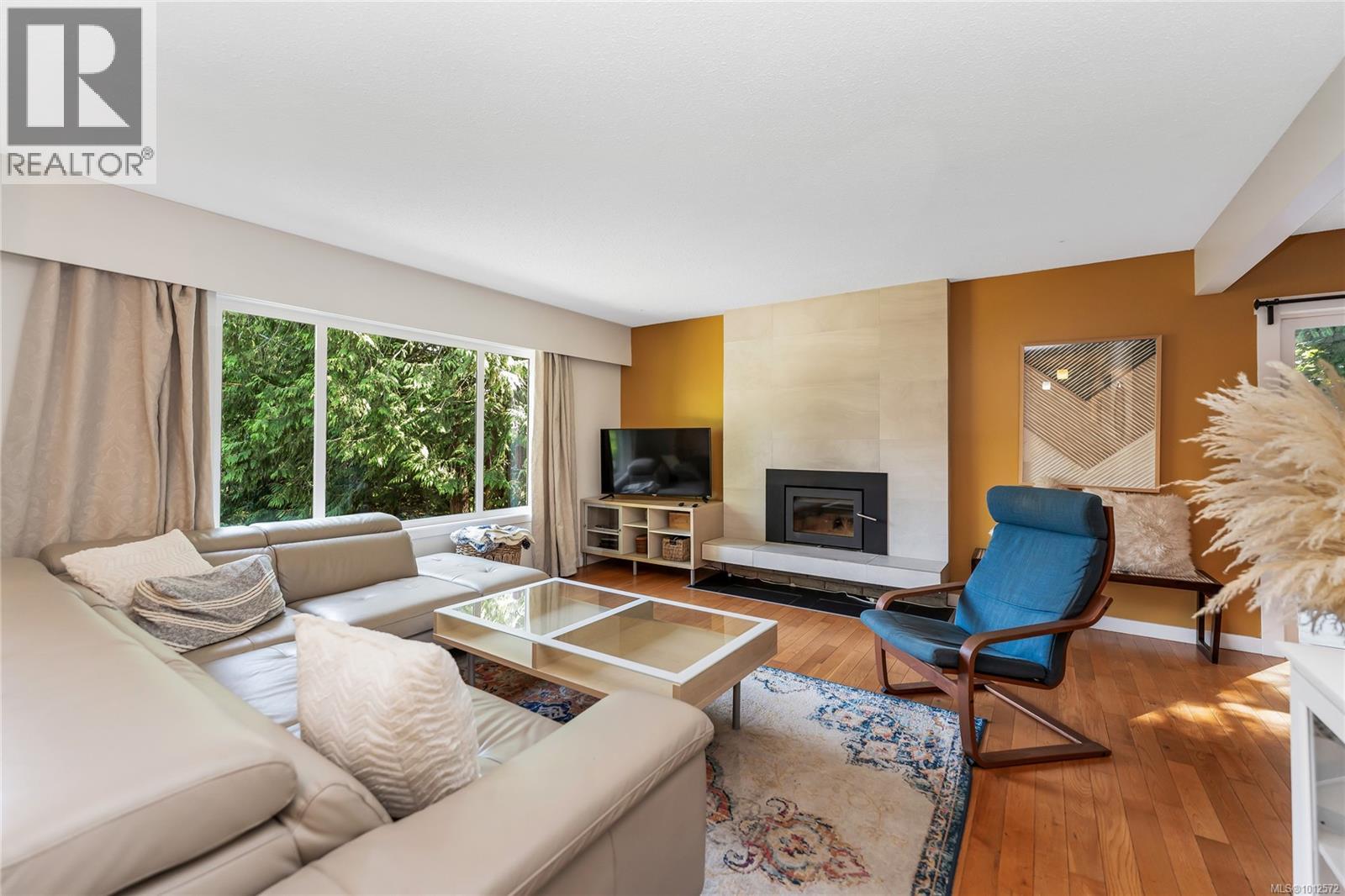 Photo 9 of 5222 Beckton Rd, Saanich BC
