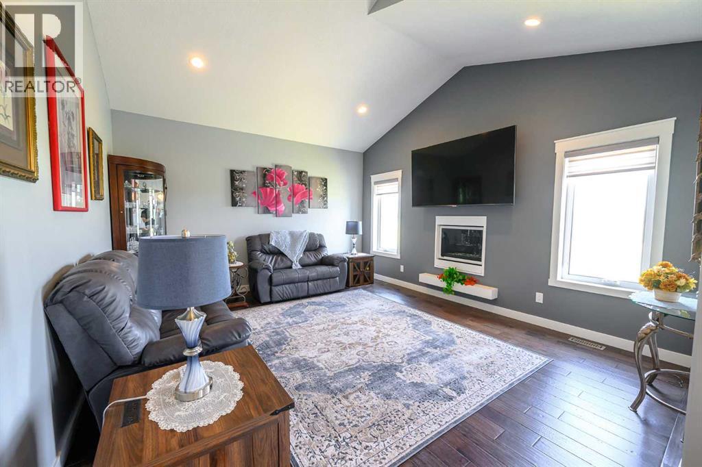 Photo 11 of 7041 85 Street, Grande Prairie AB