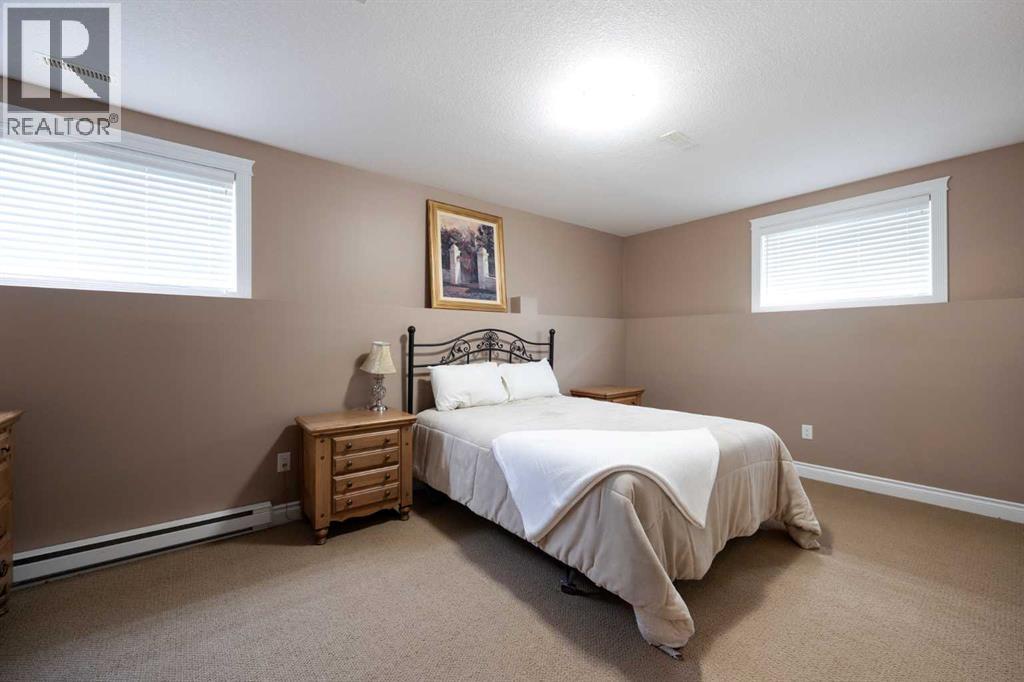 Photo 19 of 100 Honeysuckle Way, Fort Mcmurray AB