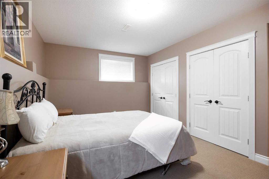 Photo 20 of 100 Honeysuckle Way, Fort Mcmurray AB