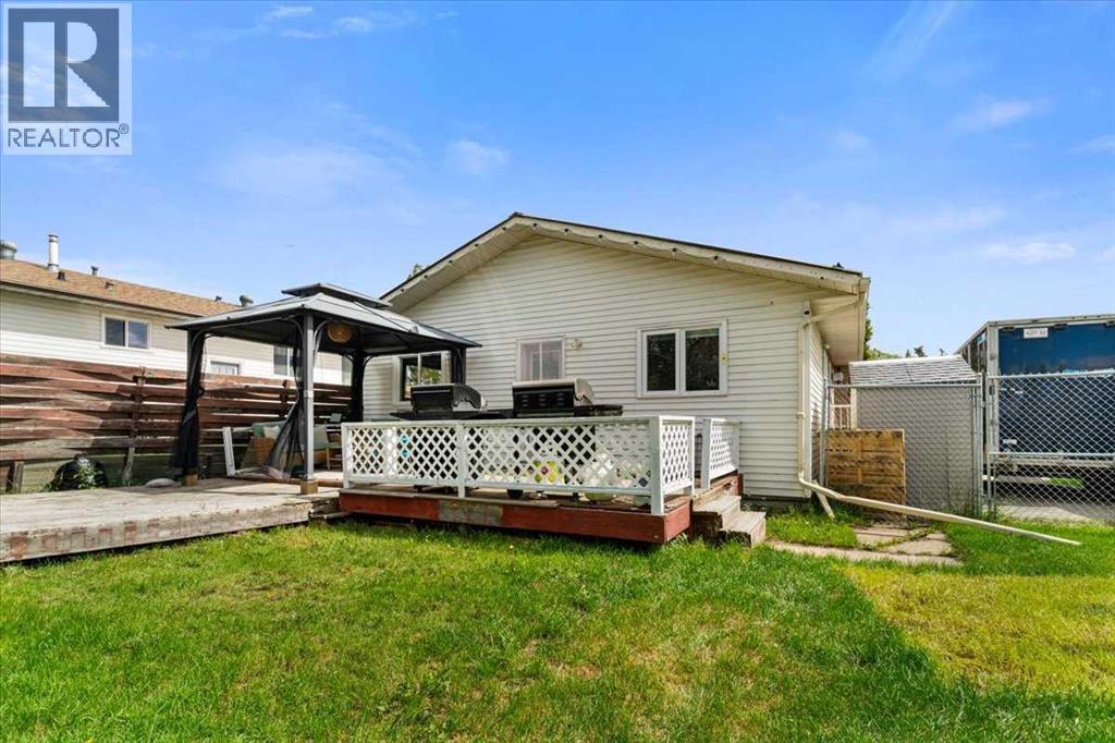 Photo 27 of 12122 94 A Street, Grande Prairie AB