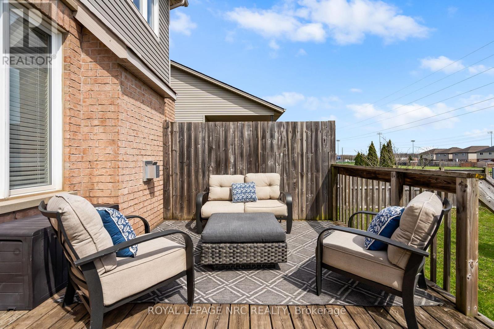Photo 37 of 8720 Milomir Street, Niagara Falls ON