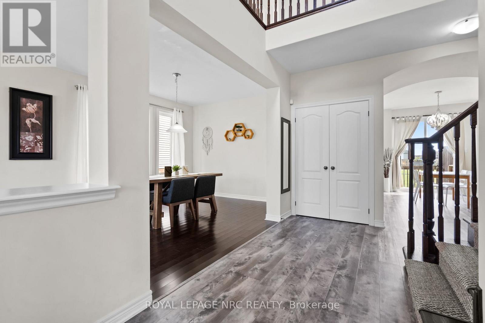 Photo 4 of 8720 Milomir Street, Niagara Falls ON