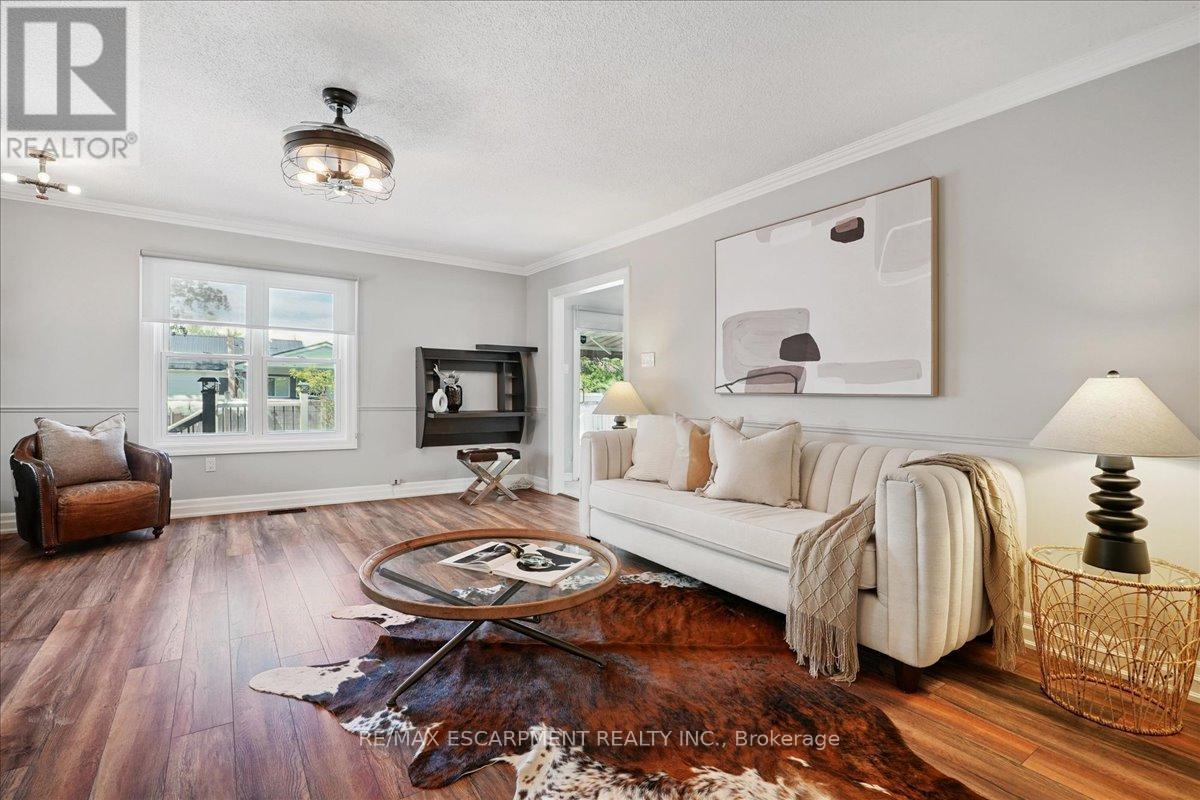 Photo 18 of 4965 Alexandra Avenue, Lincoln ON