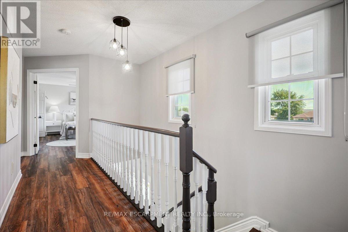 Photo 23 of 4965 Alexandra Avenue, Lincoln ON