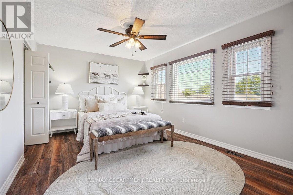 Photo 24 of 4965 Alexandra Avenue, Lincoln ON