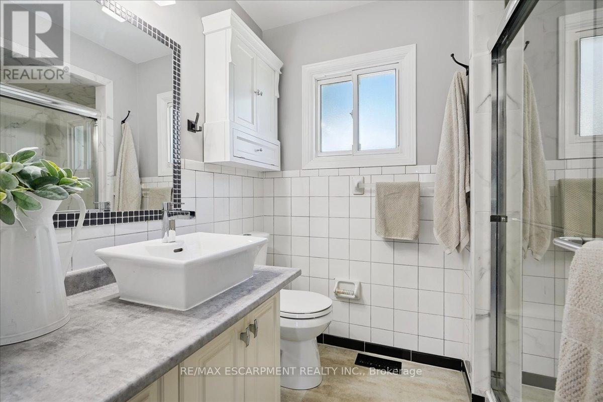 Photo 26 of 4965 Alexandra Avenue, Lincoln ON