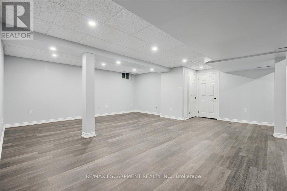 Photo 31 of 4965 Alexandra Avenue, Lincoln ON