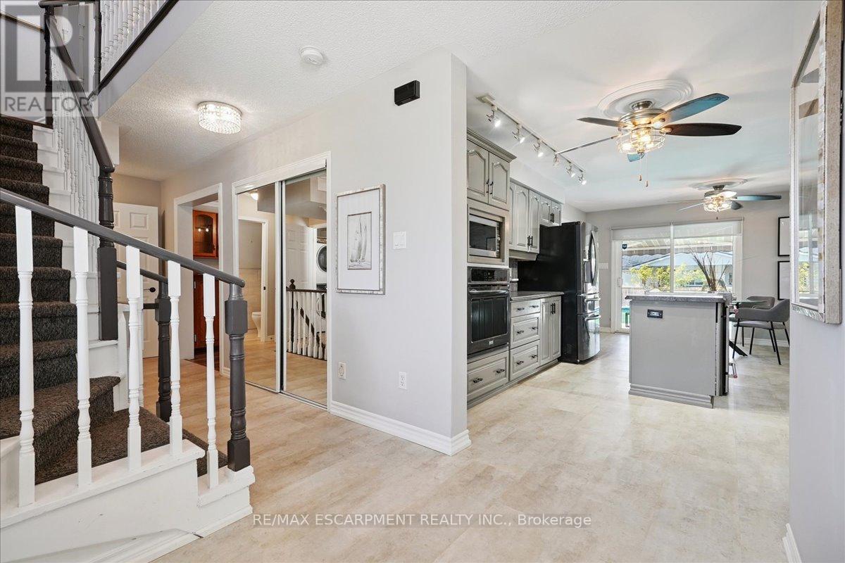 Photo 5 of 4965 Alexandra Avenue, Lincoln ON
