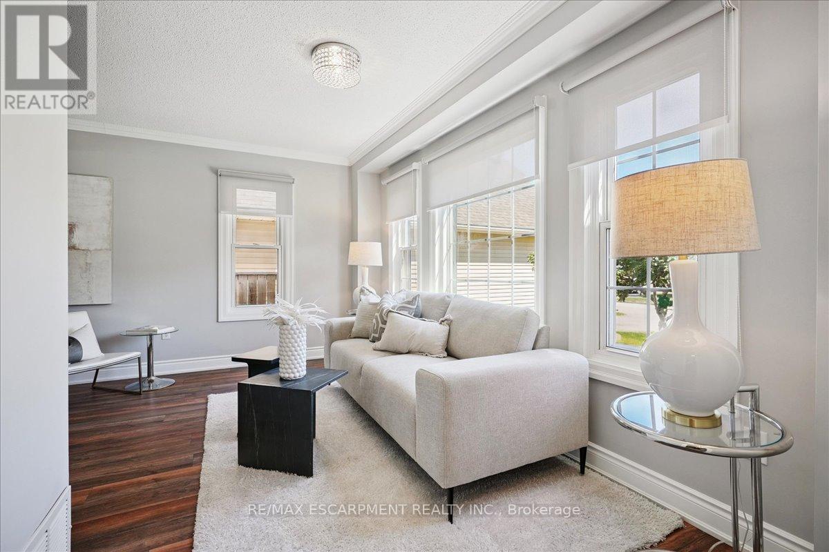Photo 6 of 4965 Alexandra Avenue, Lincoln ON