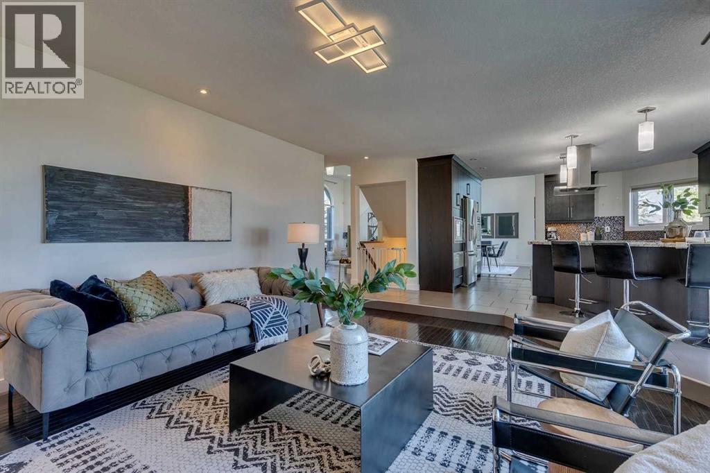 Photo 18 of 1396 Shawnee Road Sw, Calgary AB