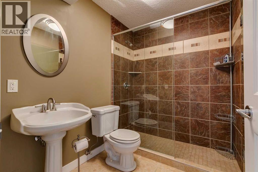 Photo 34 of 1396 Shawnee Road Sw, Calgary AB