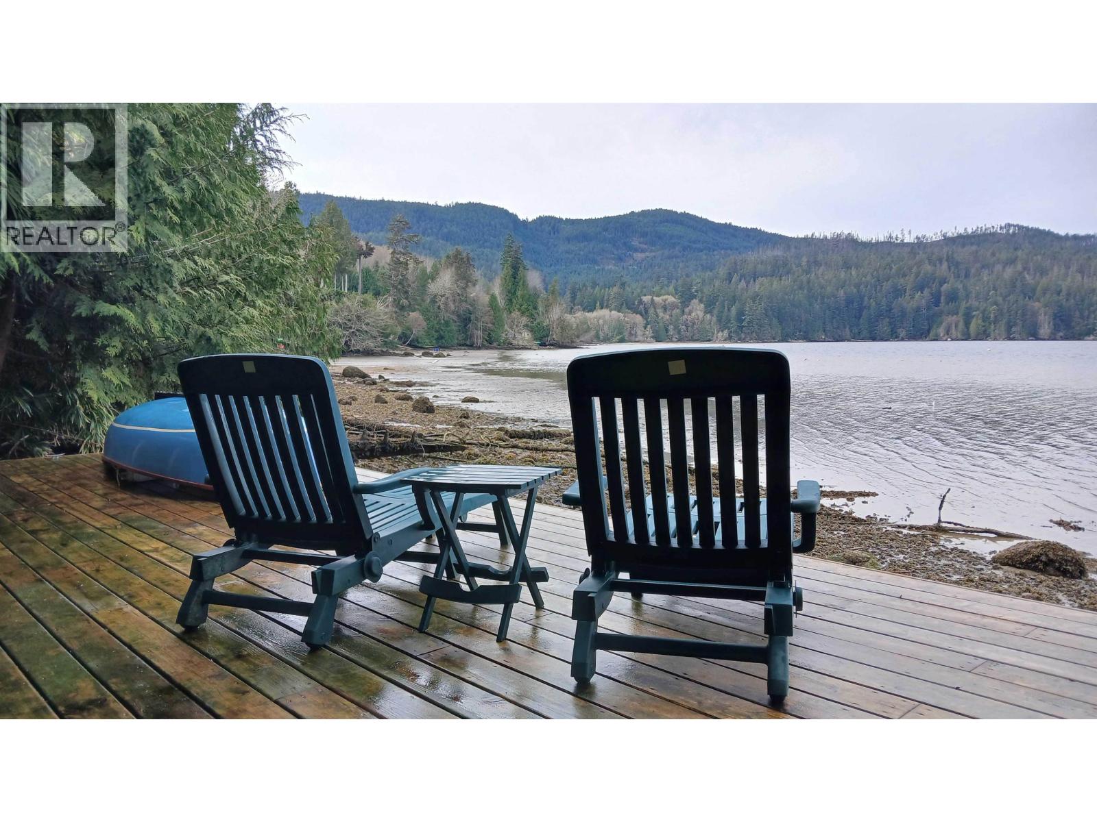 6484 N GALE AVENUE, Sechelt