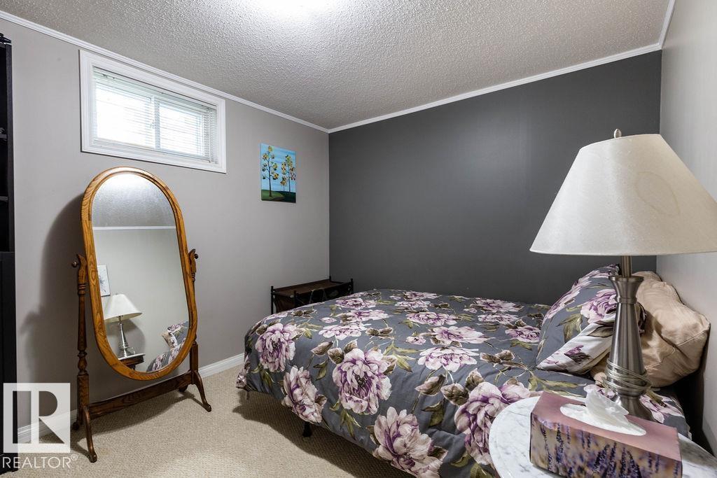Photo 24 of 8916 148 St Nw, Edmonton AB