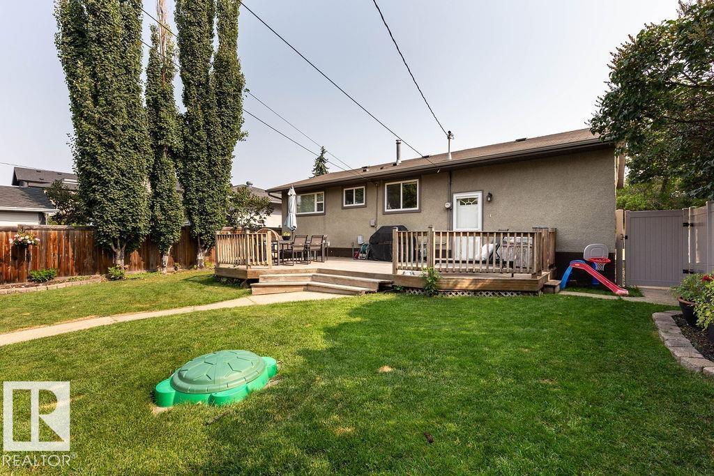 Photo 29 of 8916 148 St Nw, Edmonton AB