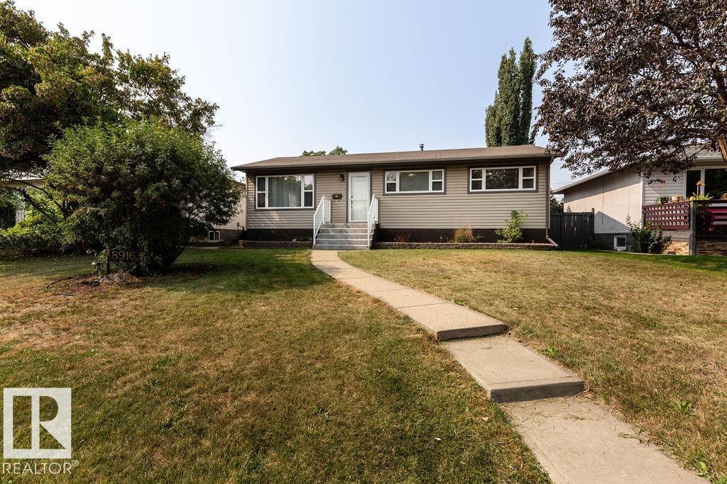 Photo 33 of 8916 148 St Nw, Edmonton AB