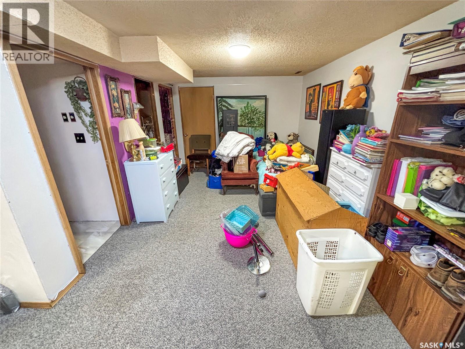 Photo 20 of 170 Whitecap Crescent, Saskatoon SK