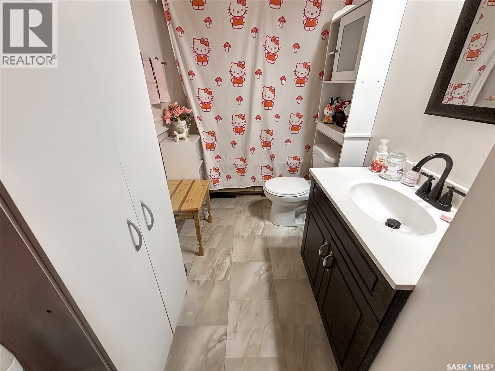 Photo 21 of 170 Whitecap Crescent, Saskatoon SK