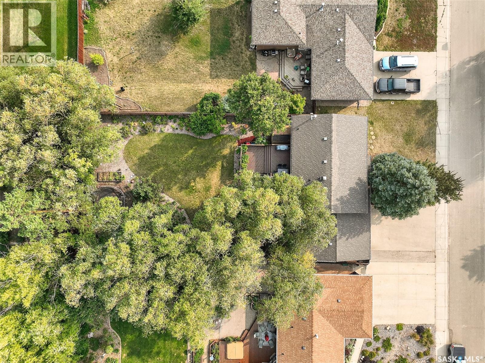 Photo 3 of 1643 Marquis Avenue, Moose Jaw SK
