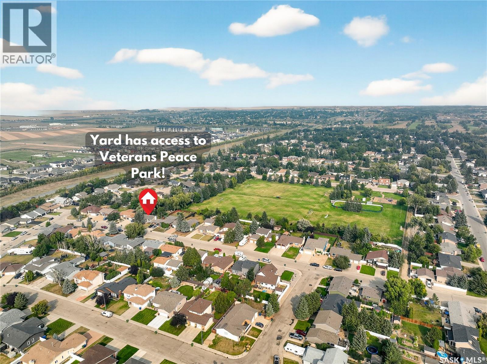 Photo 5 of 1643 Marquis Avenue, Moose Jaw SK