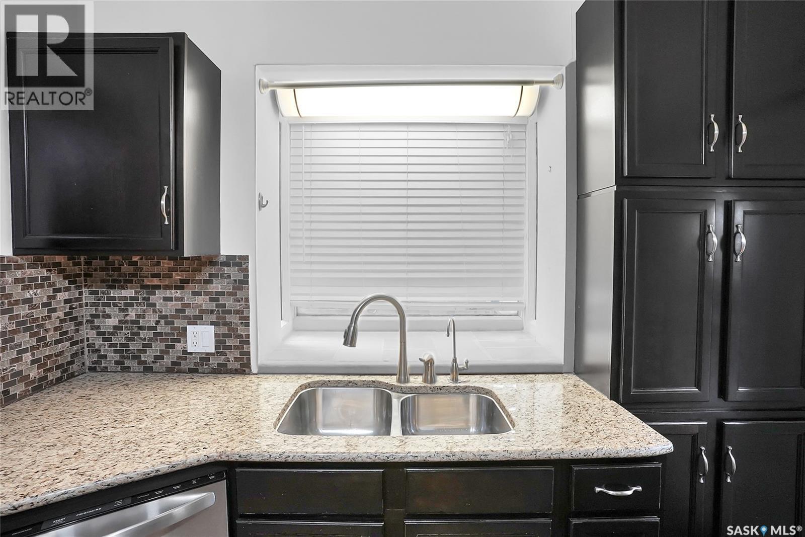 Photo 13 of 2264 Elphinstone Street, Regina SK