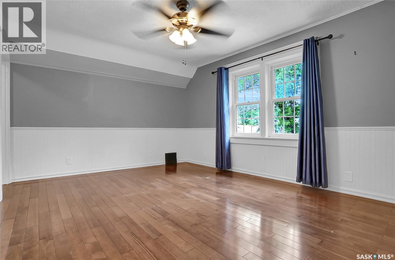 Photo 18 of 2264 Elphinstone Street, Regina SK