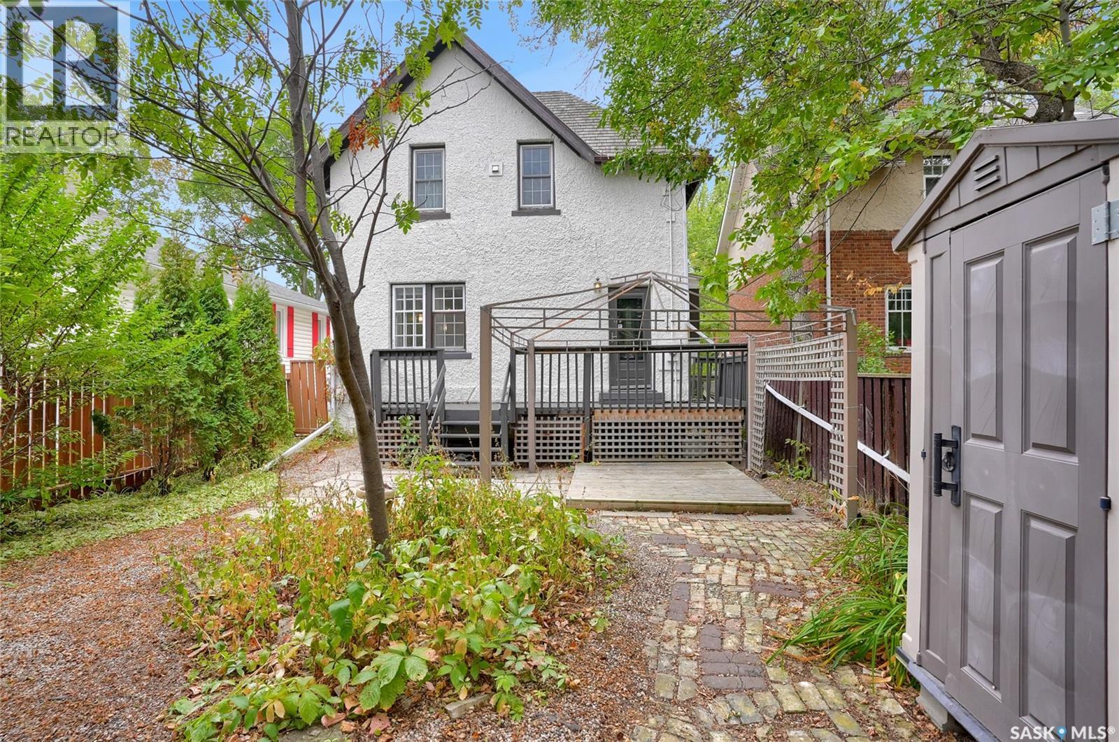 Photo 36 of 2264 Elphinstone Street, Regina SK