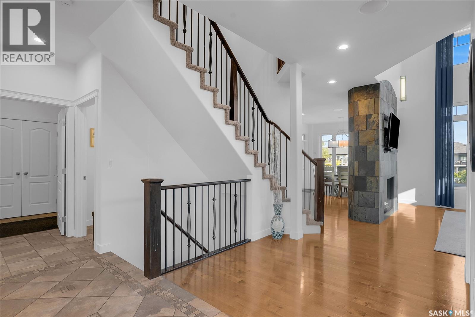 Photo 5 of 622 Thiessen Street, Warman SK