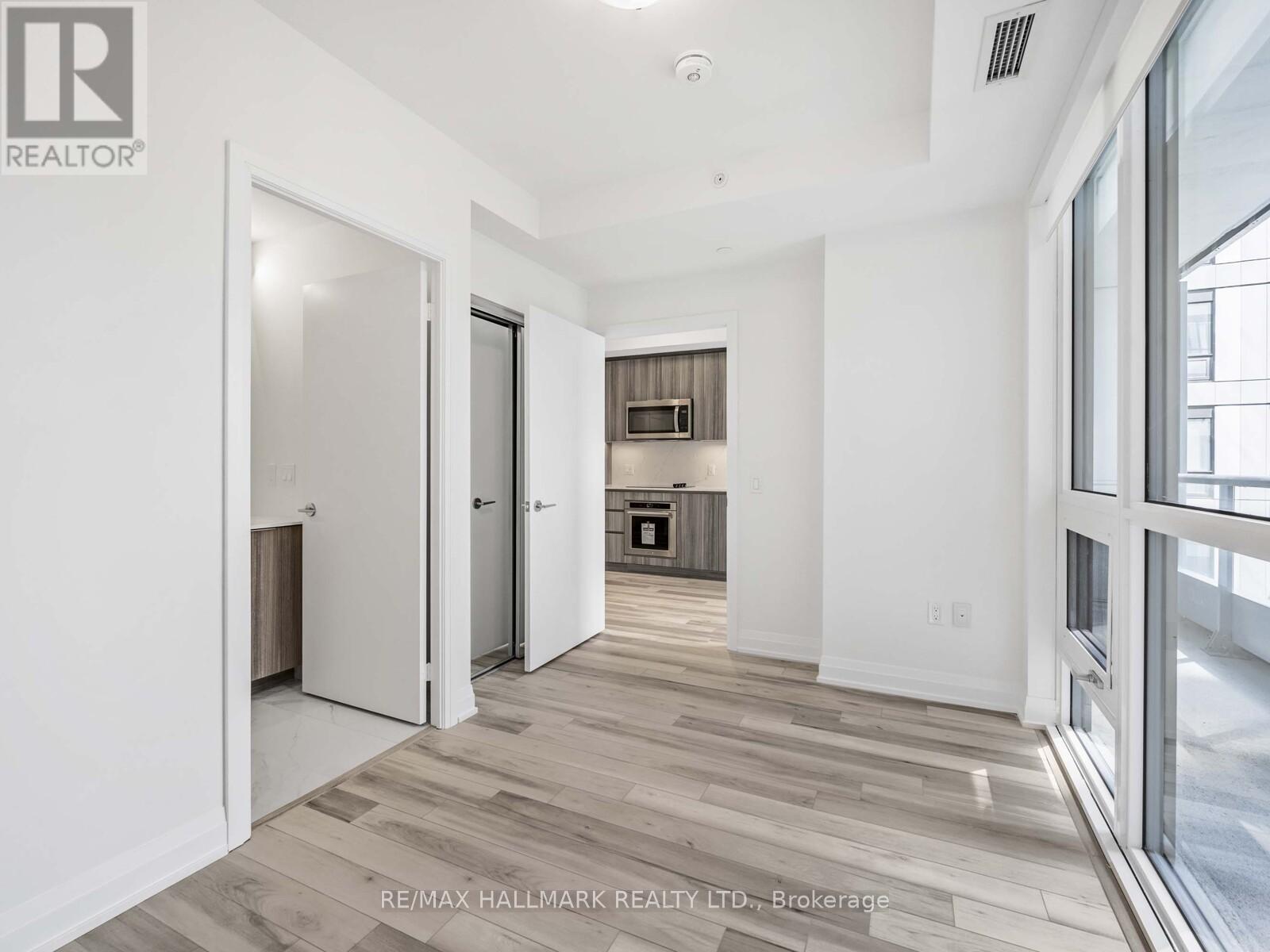Photo 11 of 713 15 Richardson Street, Toronto ON