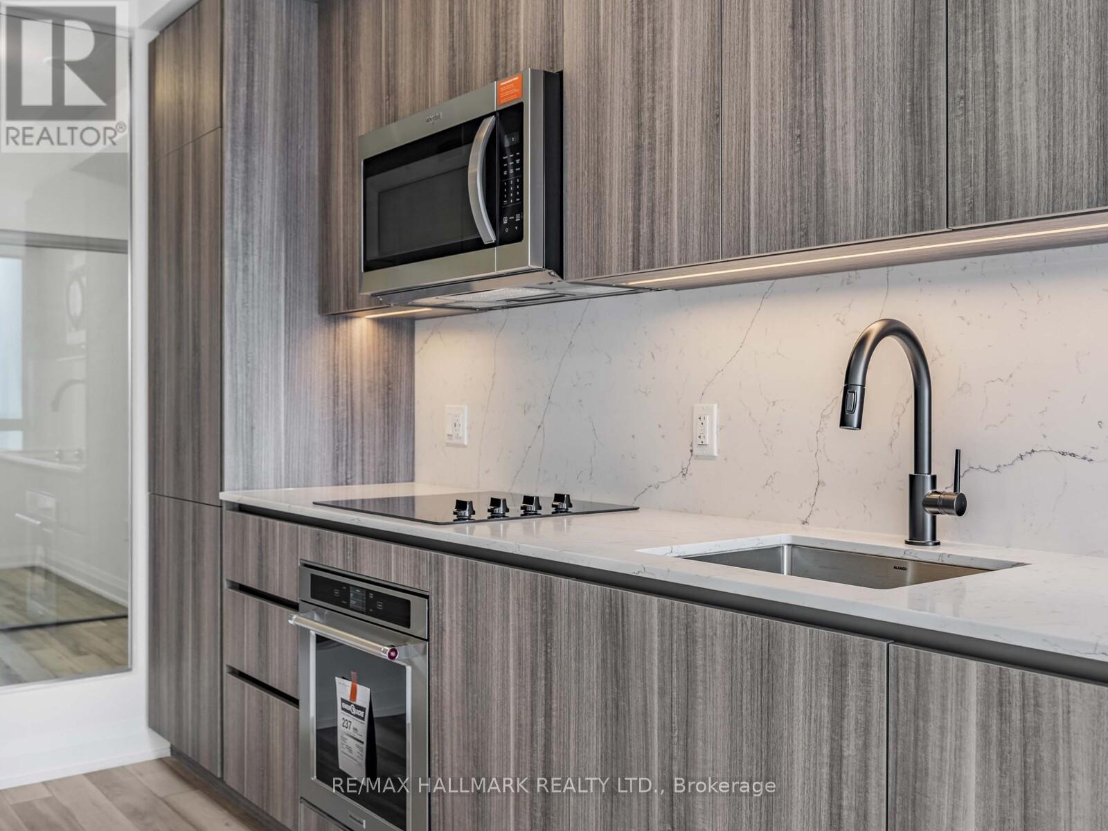 Photo 7 of 713 15 Richardson Street, Toronto ON